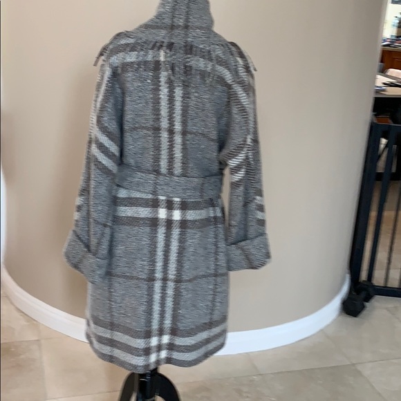 Burberry London Plaid Belted Wrap Coat  4 - Picture 3 of 11